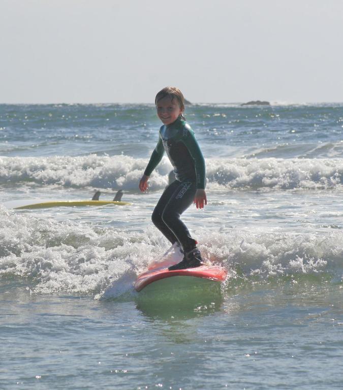 Surfs Inn Rainforest Cottages Ucluelet Phòng bức ảnh