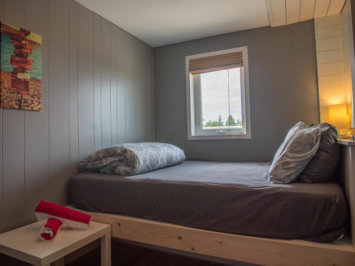 Surfs Inn Rainforest Cottages Ucluelet Ngoại thất bức ảnh