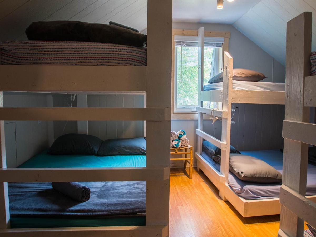 Surfs Inn Rainforest Cottages Ucluelet Ngoại thất bức ảnh
