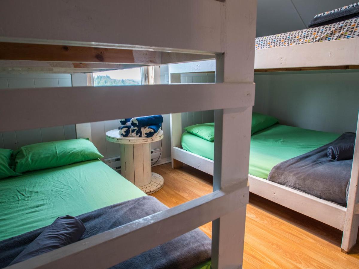 Surfs Inn Rainforest Cottages Ucluelet Ngoại thất bức ảnh